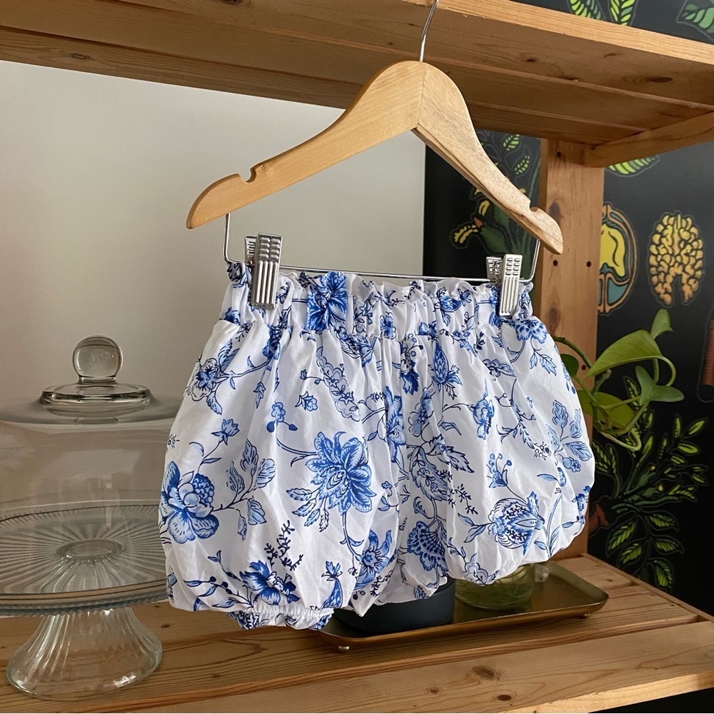 Janie and Jack Blue White Capri Island Floral Bubble Hem Shorts 3t - Picture 5 of 12